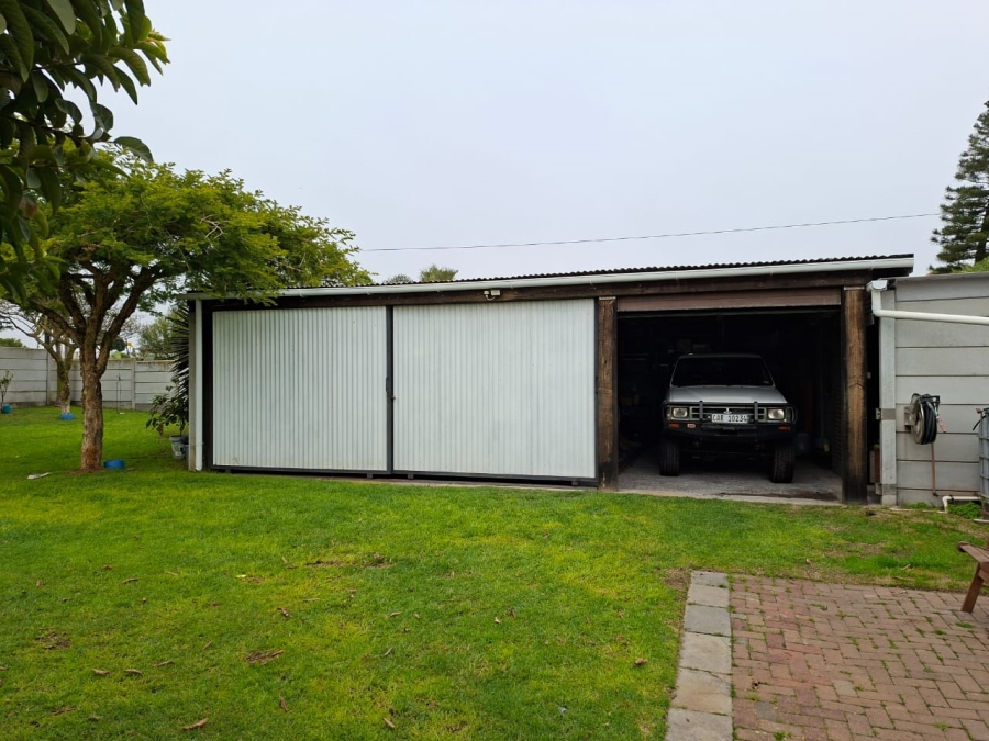4 Bedroom Property for Sale in Lamberts Bay Western Cape